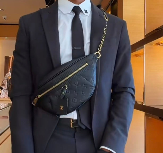 Blk Gold Chain Crossbody