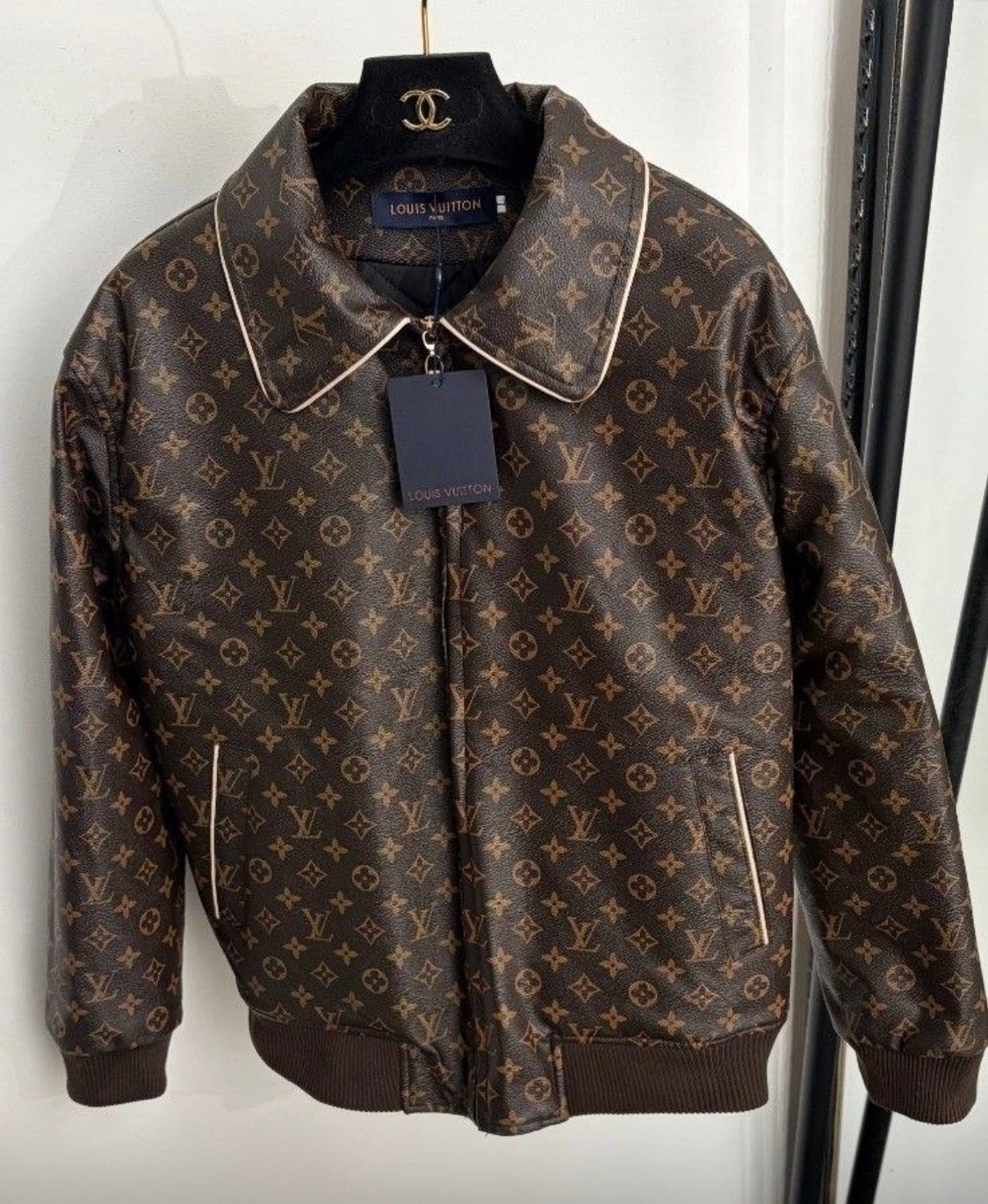LV BomberJacket