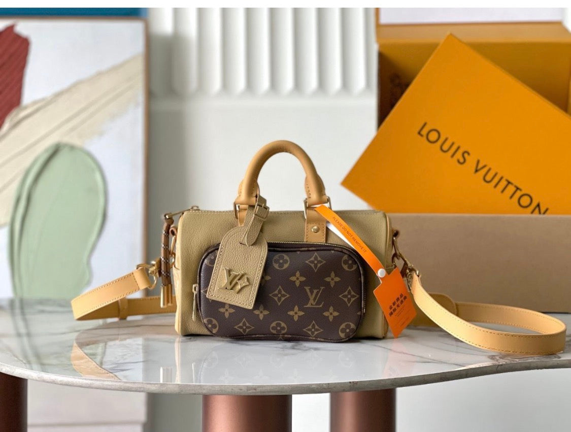 Bandouliere Boston Pharrell Bag