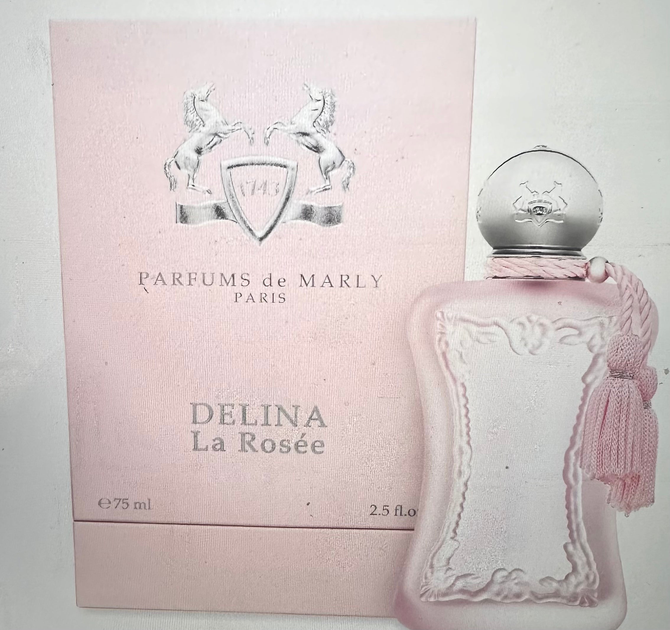 Delina Rosee' *DUPE* for women Fragrant Oil